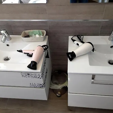 Miriam's House - La Casa Di Miriam, Zona Centrale, 2 Minuti A Piedi Dal Duomo Di * Como