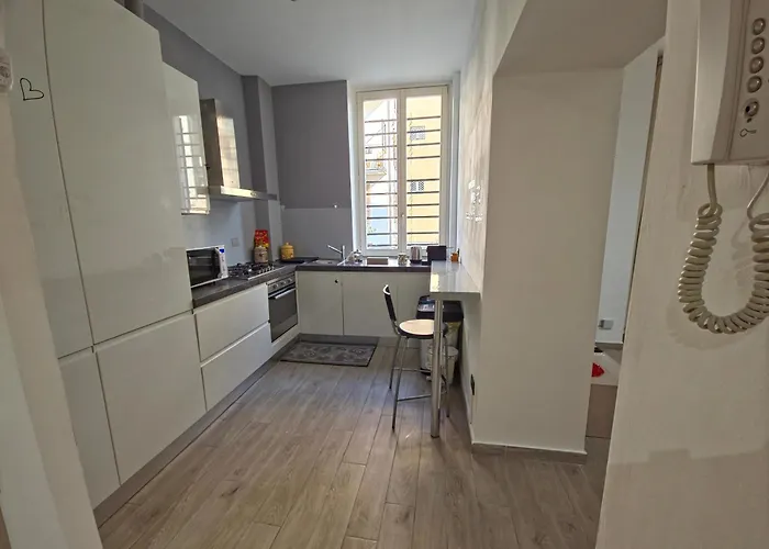 Miriam'S House - La Casa Di Miriam A Como Centro A 2 Minuti Dal Duomo Apartamento *