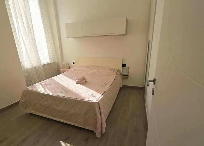Miriam'S House - La Casa Di Miriam A Como Centro A 2 Minuti Dal Duomo Apartamento Como